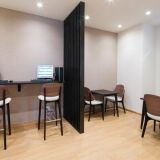 ビジネスラウンジ