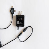 【備品】　マルチ充電器