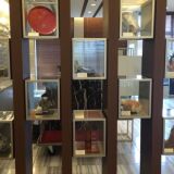 ロビーラウンジ工芸品展示