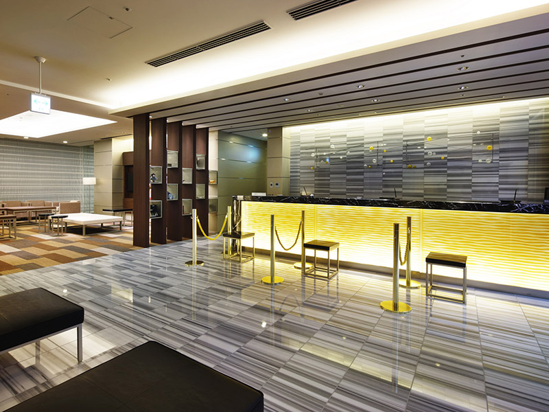 毗邻车站,地理位置优越