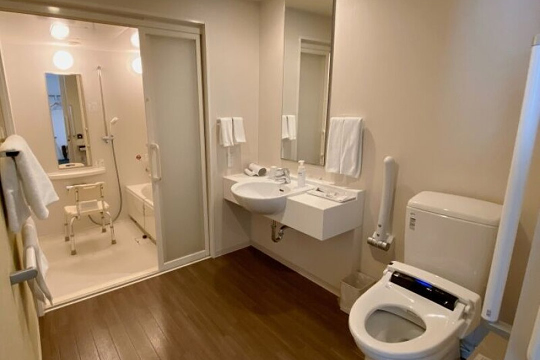 ユニバーサルツイン