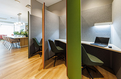 利用者専用ワーキングスペースのあるホテルも（大森）