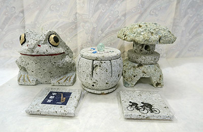 大谷石細工・益子焼